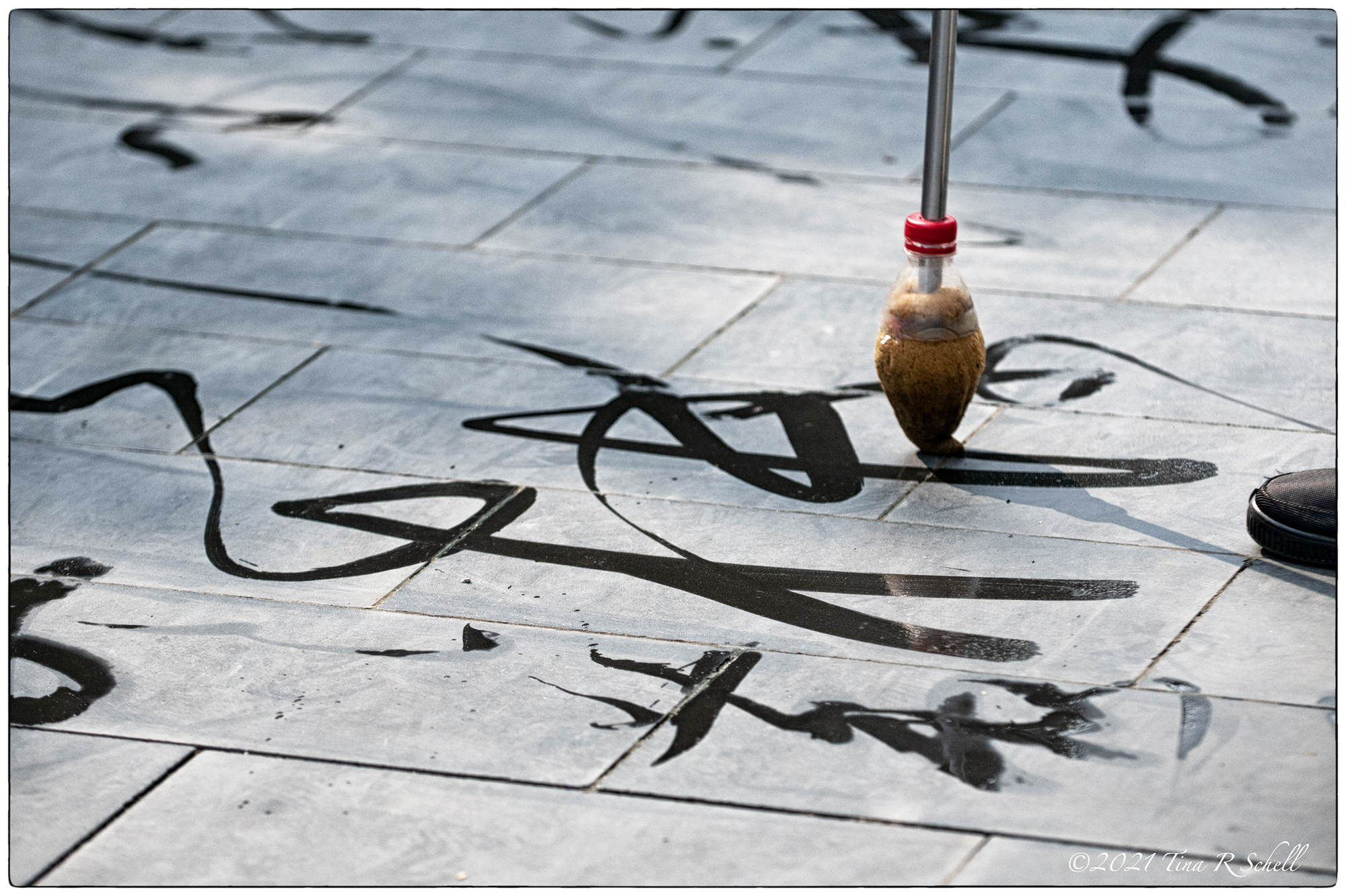 Chinese, script, paint, sidewalk